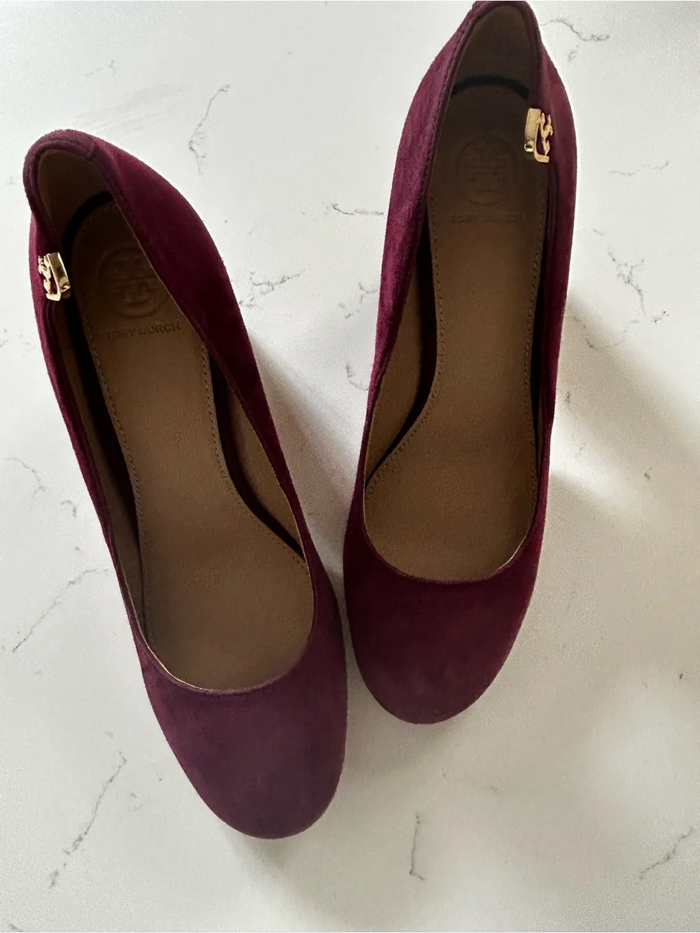 Tory Burch Elizabeth maroon heels/pumps size 9
